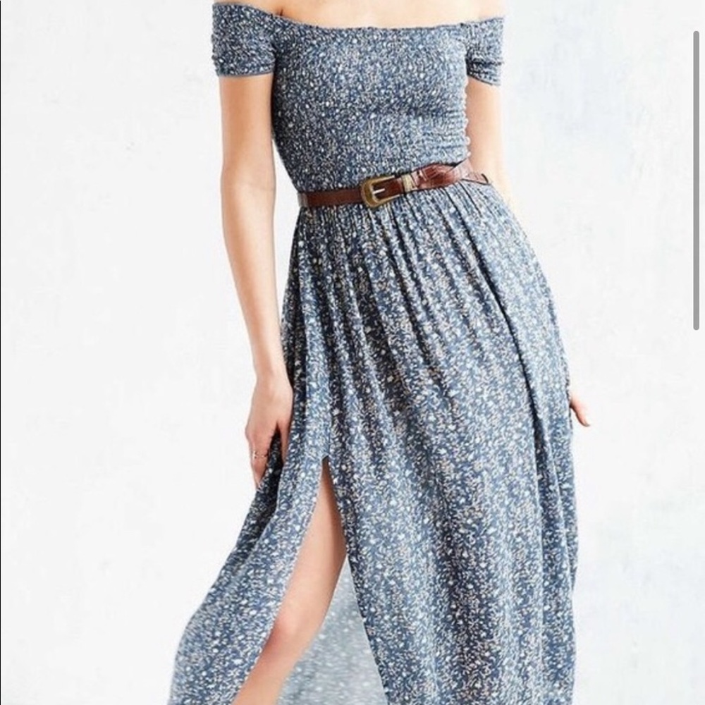 Kimchi Blue Smocked Off the Shoulder Midi Dress